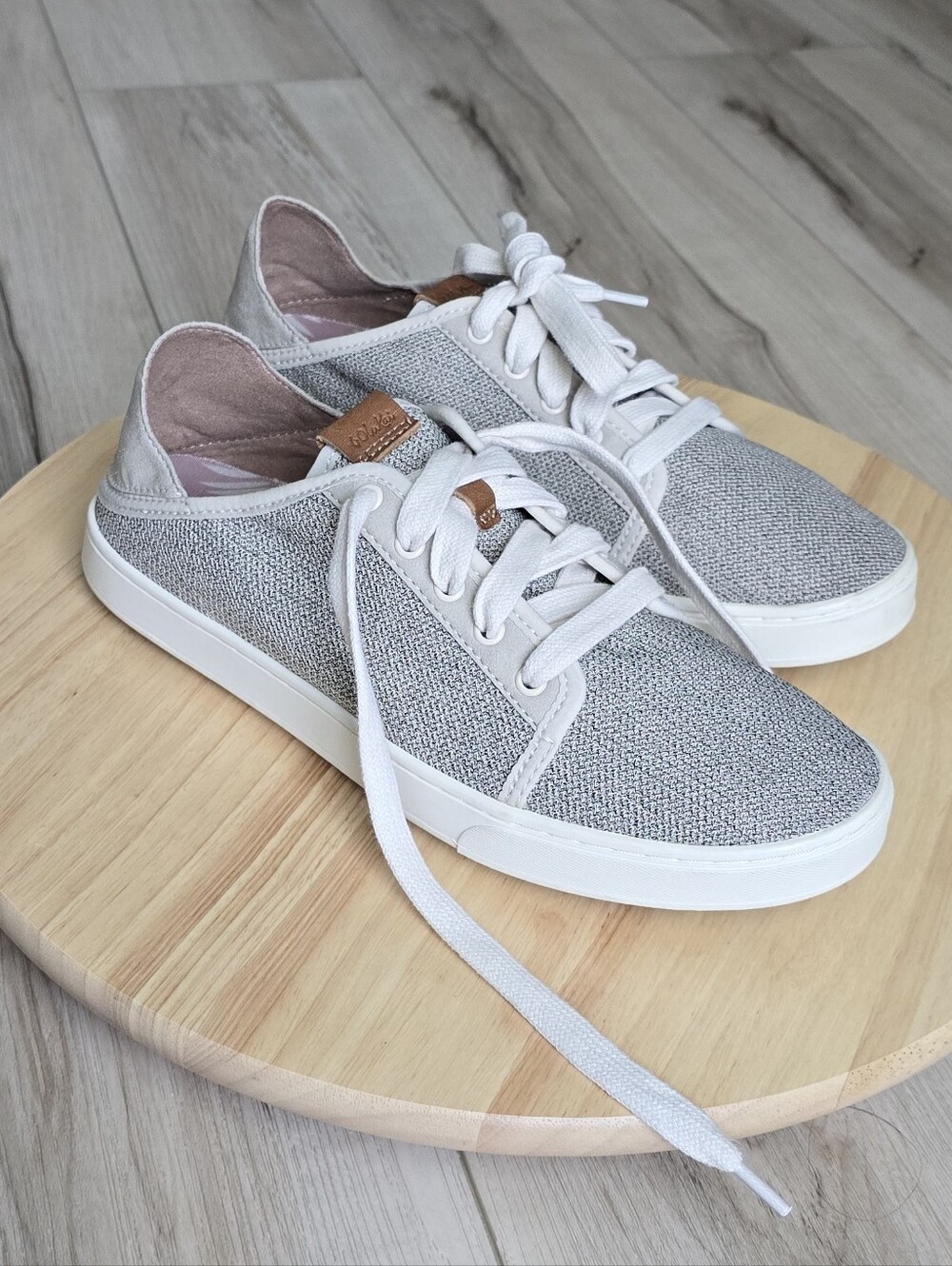 Olukai Sneakers - Picture 5 of 12